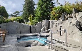 Creekside Suites at Pacific Shores